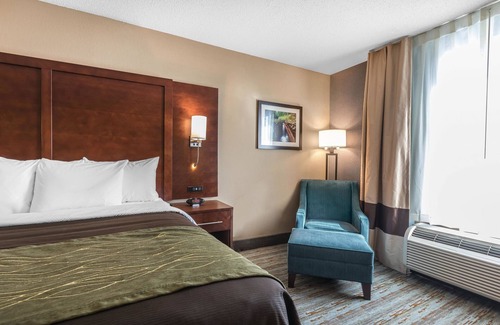Bay City Hotel | Comfort Inn Bay City - Riverfront