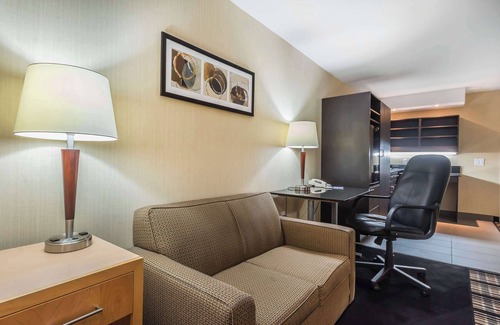 Cannifton Hotel | Comfort Inn Belleville