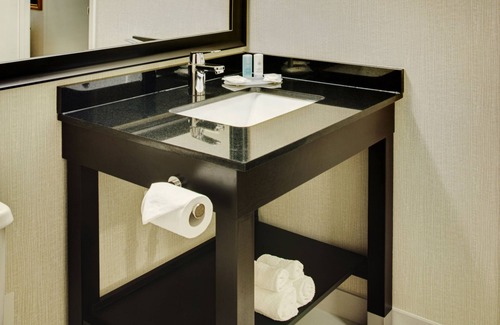 Cannifton Hotel | Comfort Inn Belleville