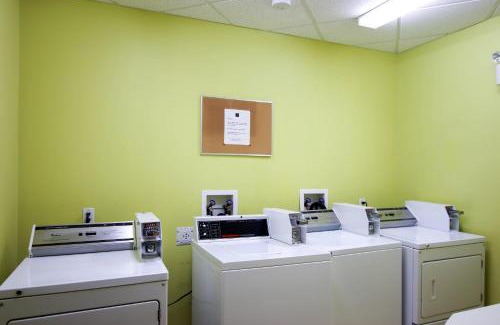 Dawson Creek Hotel | Comfort Inn