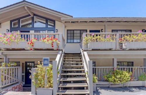 Northeast Carmel Hotel | Comfort Inn Carmel By the Sea