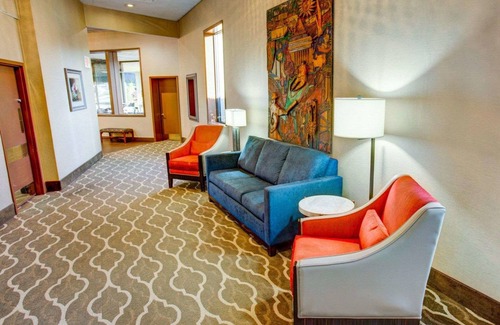 Churchhill Hotel | Comfort Inn Conference Center