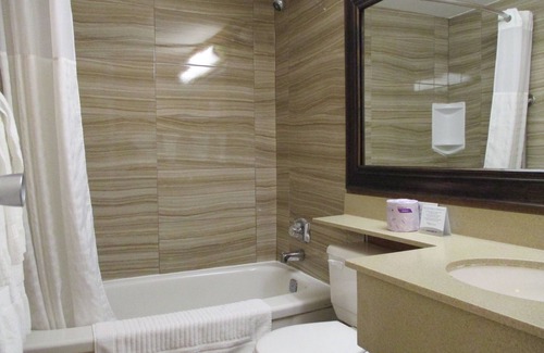 Dartmouth Hotel | Comfort Inn Dartmouth