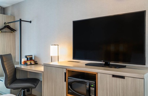 Downtown Gatineau Hotel | Comfort Inn Gatineau