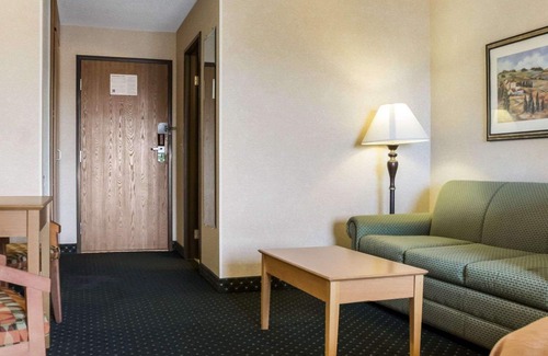 Jamestown Hotel | Comfort Inn Jamestown