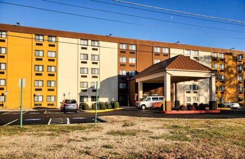 Oxon Hill Hotel | Comfort Inn Oxon Hill - National Harbor