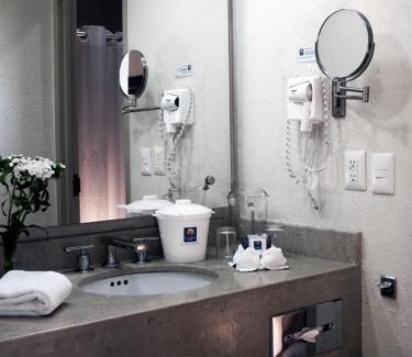 Puerto Vallarta Hotel | Comfort Inn Puerto Vallarta Golfside & Marina