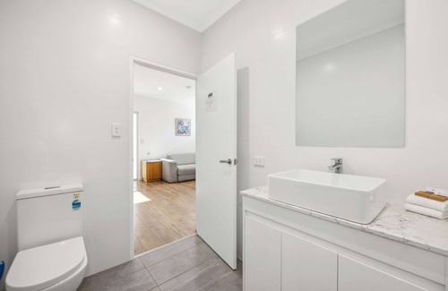 North Adelaide Hotel | Comfort Inn Regal Park, North Adelaide