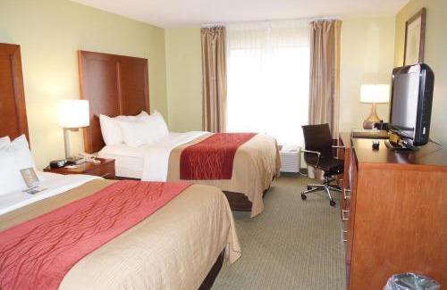 Black River Falls Hotel | Comfort Inn & Suites Black River Falls I-94