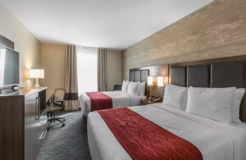 Calgary Hotel | Comfort Inn & Suites Airport North