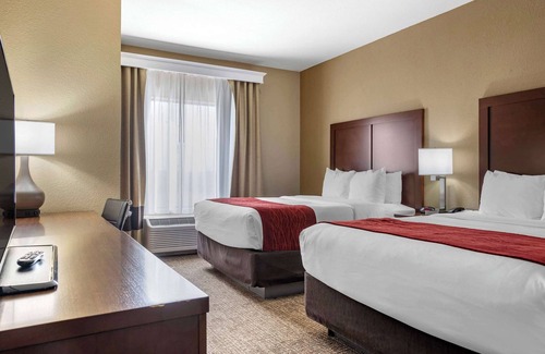 Augusta Hotel | Comfort Inn & Suites Augusta