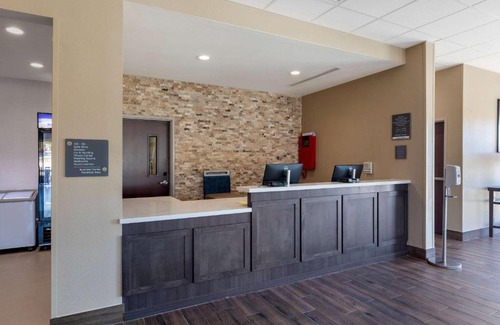 Mesquite Hotel | Comfort Inn & Suites Balch Springs - SE Dallas