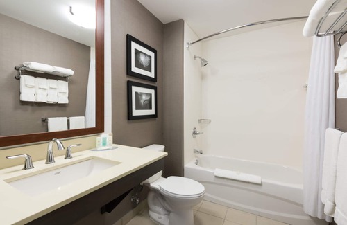Campbell River Hotel | Comfort Inn & Suites