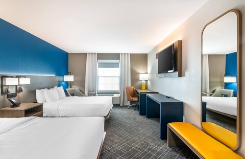 Chesterfield Hotel | Comfort Inn & Suites Chesterfield - St. Louis