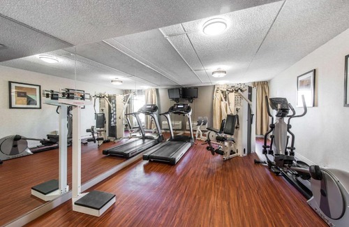Northeast Park Hill Hotel | Comfort Inn & Suites Denver Northfield