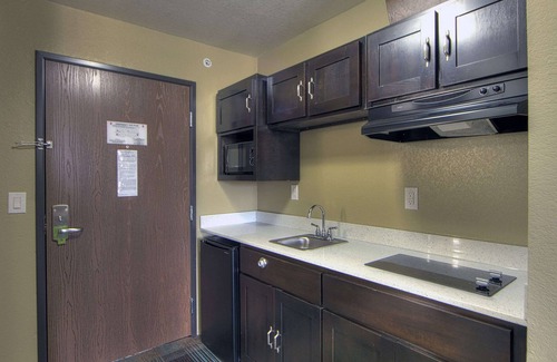 White Settlement Hotel | Comfort Inn & Suites Fort Worth West