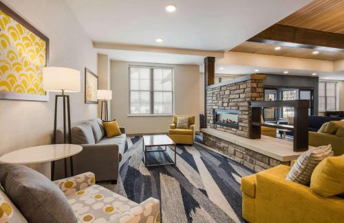 Gaylord Hotel | Comfort Inn & Suites Gaylord