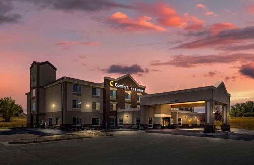 Gillette Hotel | Comfort Inn & Suites Gillette near Campbell Medical Center