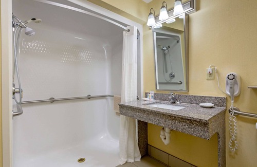 Hillsville Hotel | Comfort Inn & Suites Hillsville I-77