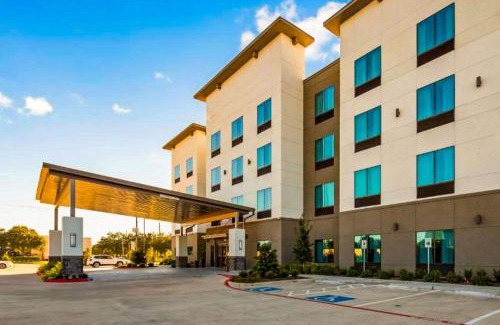 Houston Hotel | Comfort Inn & Suites Houston I-45 North - IAH