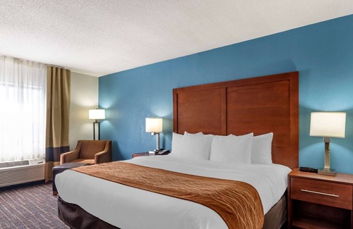 Lee's Summit Hotel | Comfort Inn & Suites Lees Summit - Kansas City