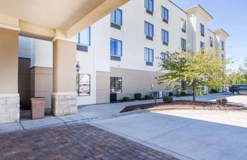 Madisonville Hotel | Comfort Inn & Suites Madisonville