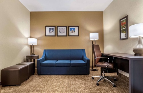 Millbrook Hotel | Comfort Inn & Suites Millbrook - Prattville
