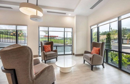 Bellevue Hotel | Comfort Inn & Suites Nashville - Bellevue Area