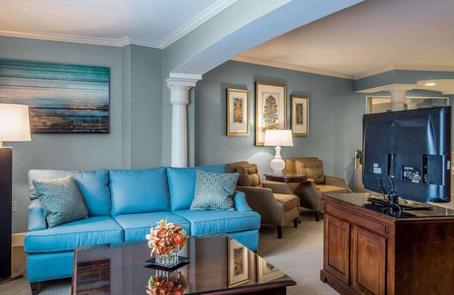 St. Johnsbury Center Hotel | Comfort Inn & Suites Near Burke Mountain