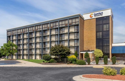 Danville Hotel | Comfort Inn & Suites near Danville Mall