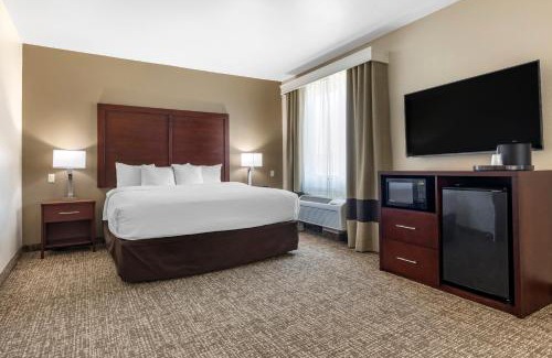Corinth Hotel | Comfort Inn & Suites Near Lake Lewisville