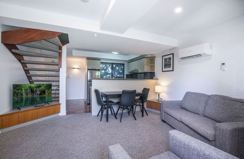 Northgate Hotel | Comfort Inn & Suites Northgate Airport
