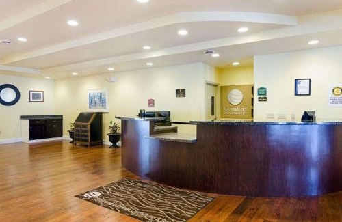 Thornhill Hotel | Comfort Inn & Suites Orange - Montpelier