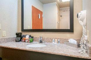 Pauls Valley Hotel | Comfort Inn & Suites Pauls Valley - City Lake