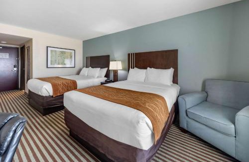 Perry Hotel | Comfort Inn & Suites Perry I-35