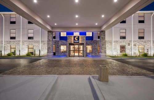 Decatur Hotel | Comfort Inn & Suites River City Decatur