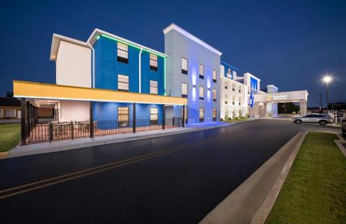 Decatur Hotel | Comfort Inn & Suites River City Decatur