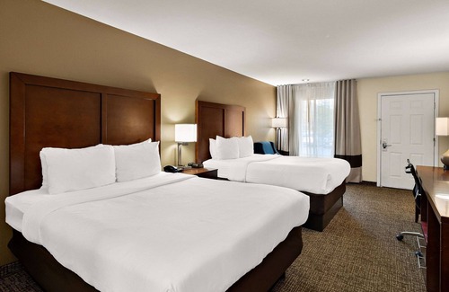 Three Rivers Hotel | Comfort Inn & Suites Sequoia/Kings Canyon