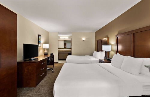 Three Rivers Hotel | Comfort Inn & Suites Sequoia/Kings Canyon