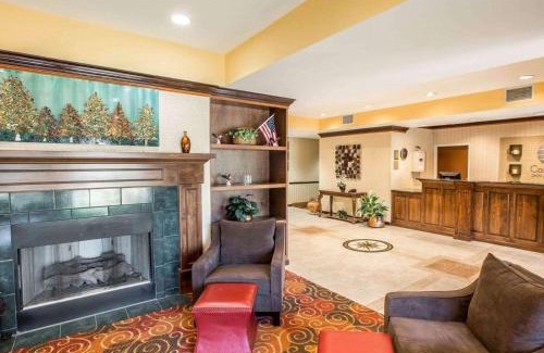 Valley Falls Hotel | Comfort Inn & Suites Spartanburg North