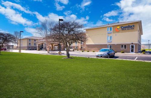 Springfield Hotel | Comfort Inn & Suites Springfield I-55