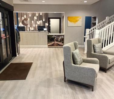 Northwest Hotel | Comfort Inn & Suites Virginia Beach - Norfolk Airport