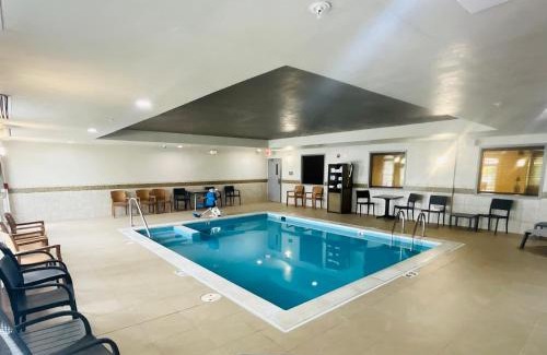 Northwest Hotel | Comfort Inn & Suites Virginia Beach - Norfolk Airport