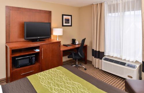 Bountiful Hotel | Comfort Inn & Suites Woods Cross - Salt Lake City North