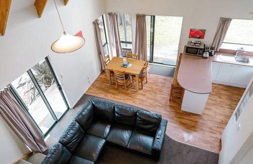 Thames Apartment | Comfort Inn Sunset