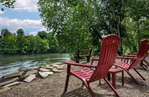 Connellsville Hotel | Comfort Inn
