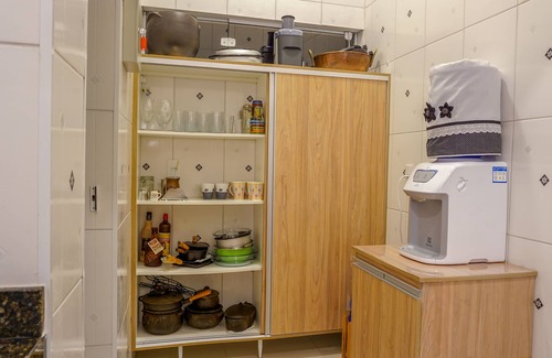 Horto House | Comfort, privacy, 24 hour security. Accommodates families, children and animals