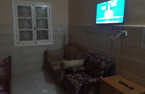 Kafrat al Jabal Apartment | Comfort Pyramids Hotel