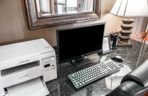 Northeast Heights Hotel | Comfort Suites Albuquerque-North Journal Center