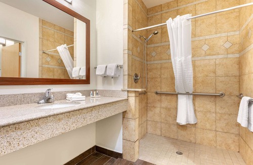 Batesville Hotel | Comfort Suites Batesville